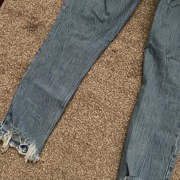 Abercrombie & Fitch The Skinny High Rise Jeans (CurveLove) - Picture 5 of 5
